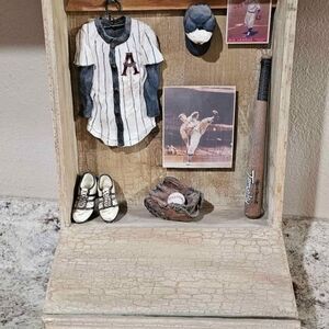 Baseball Memorabilia Display Set